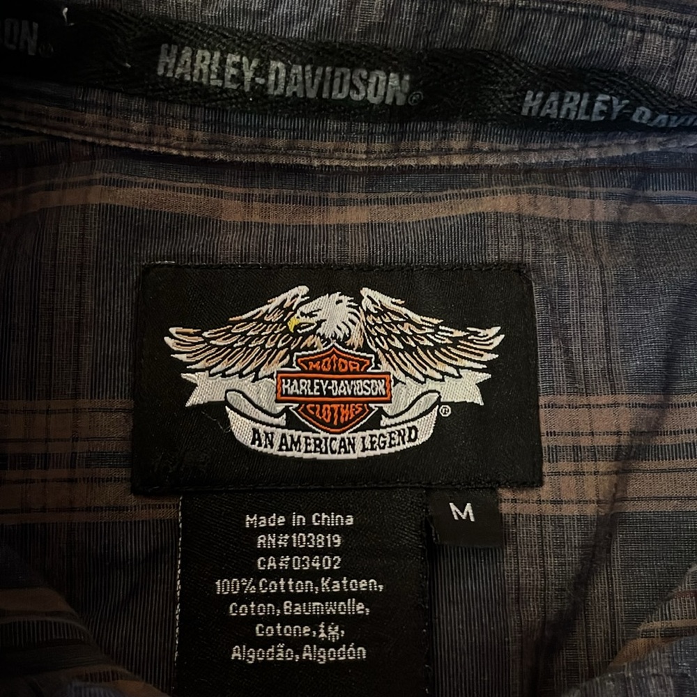 Shirt - Picture 3 of 3